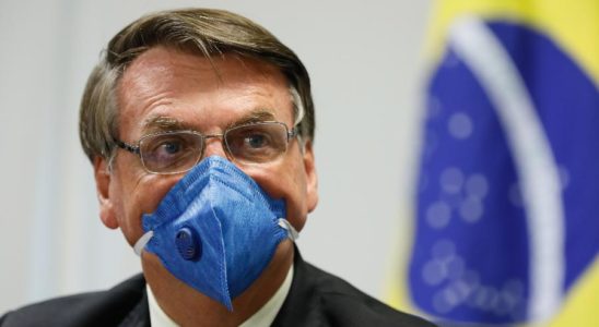 20mar2020---de-mascara-presidente-jair-bolsonaro-sem-partido-participa-de-videoconferencia-com-empresarios-1584744265176_v2_900x506