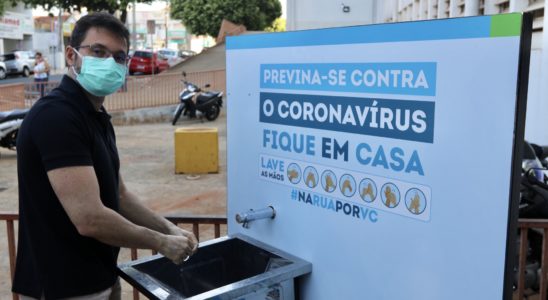 Sabesp em parceria com a Prefeitura de Lins realiza a instalação de lavatórios no município, auxiliando no combate ao Covid-19 (1)